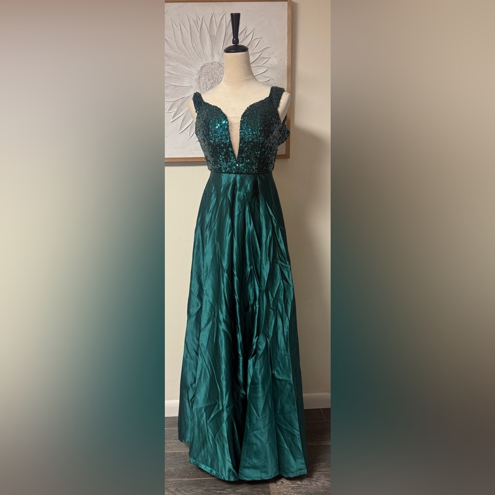 Emerald Green Formal Evening Gown